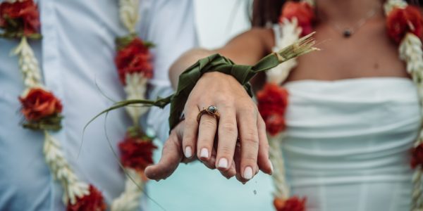 BELEN FERRO RANGIROA PHOTOGRAPHER french polynesia TAHITI WEDDING HONEYMOON FLYER h-46 BELEN FERRO RANGIROA PHOTOGRAPHER french polynesia TAHITI WEDDING HONEYMOON FLYER h-46
